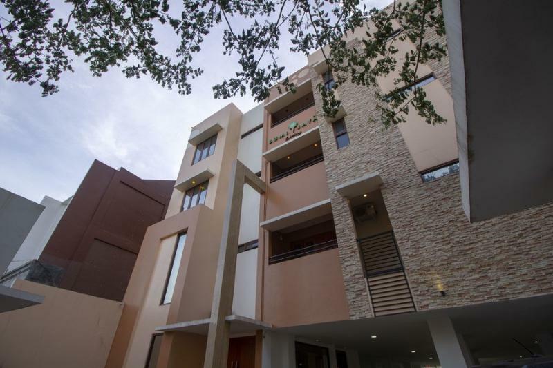 Reddoorz Plus @ Cbd Bintaro South Tangerang Buitenkant foto