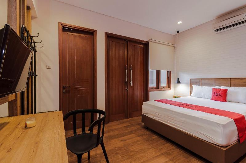 Reddoorz Plus @ Cbd Bintaro South Tangerang Buitenkant foto
