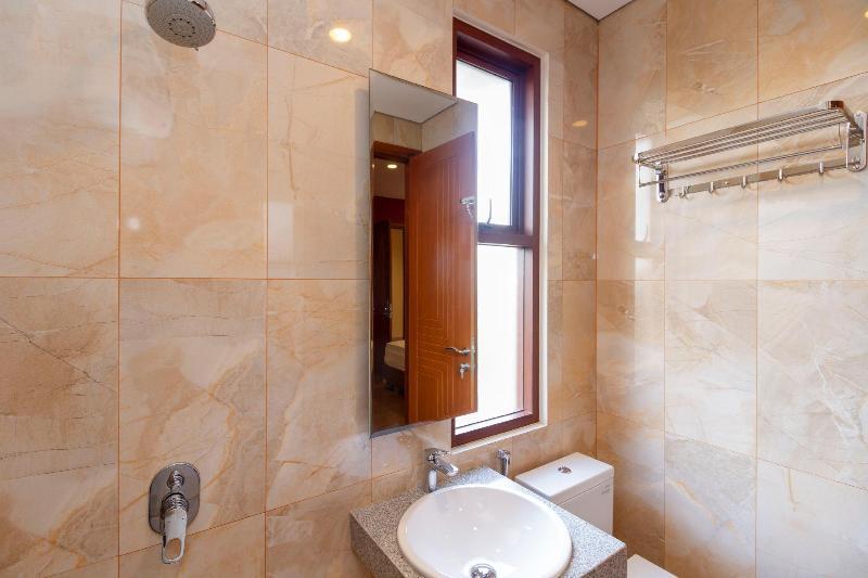 Reddoorz Plus @ Cbd Bintaro South Tangerang Buitenkant foto